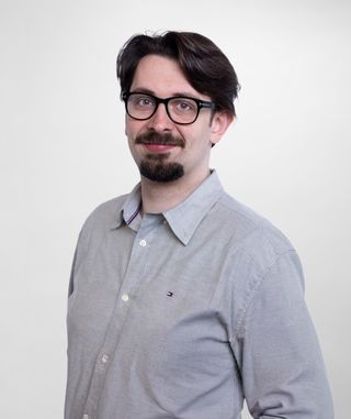 A portrait of Oliver Panasewciz